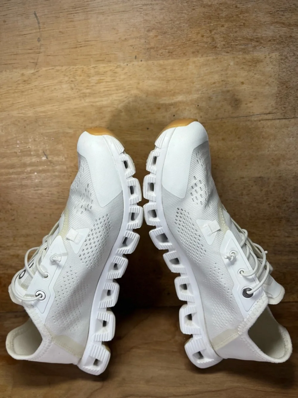 On Cloud 5 Coast LIGHTWEIGHT Womens Size 7 Running Shoes Sneakers Undyed White - Picture 6 of 12